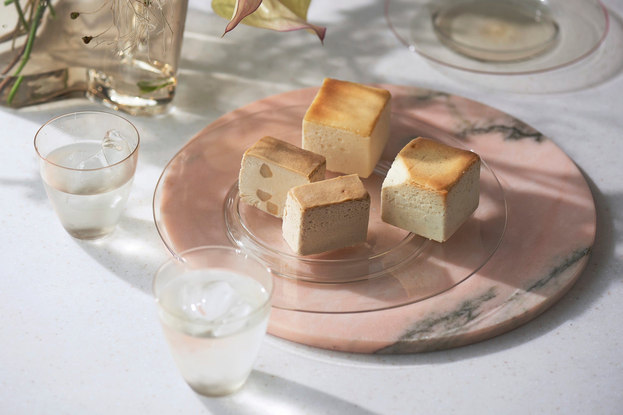 Mr. CHEESECAKE assorted 3-Cube Peach Earl Grey