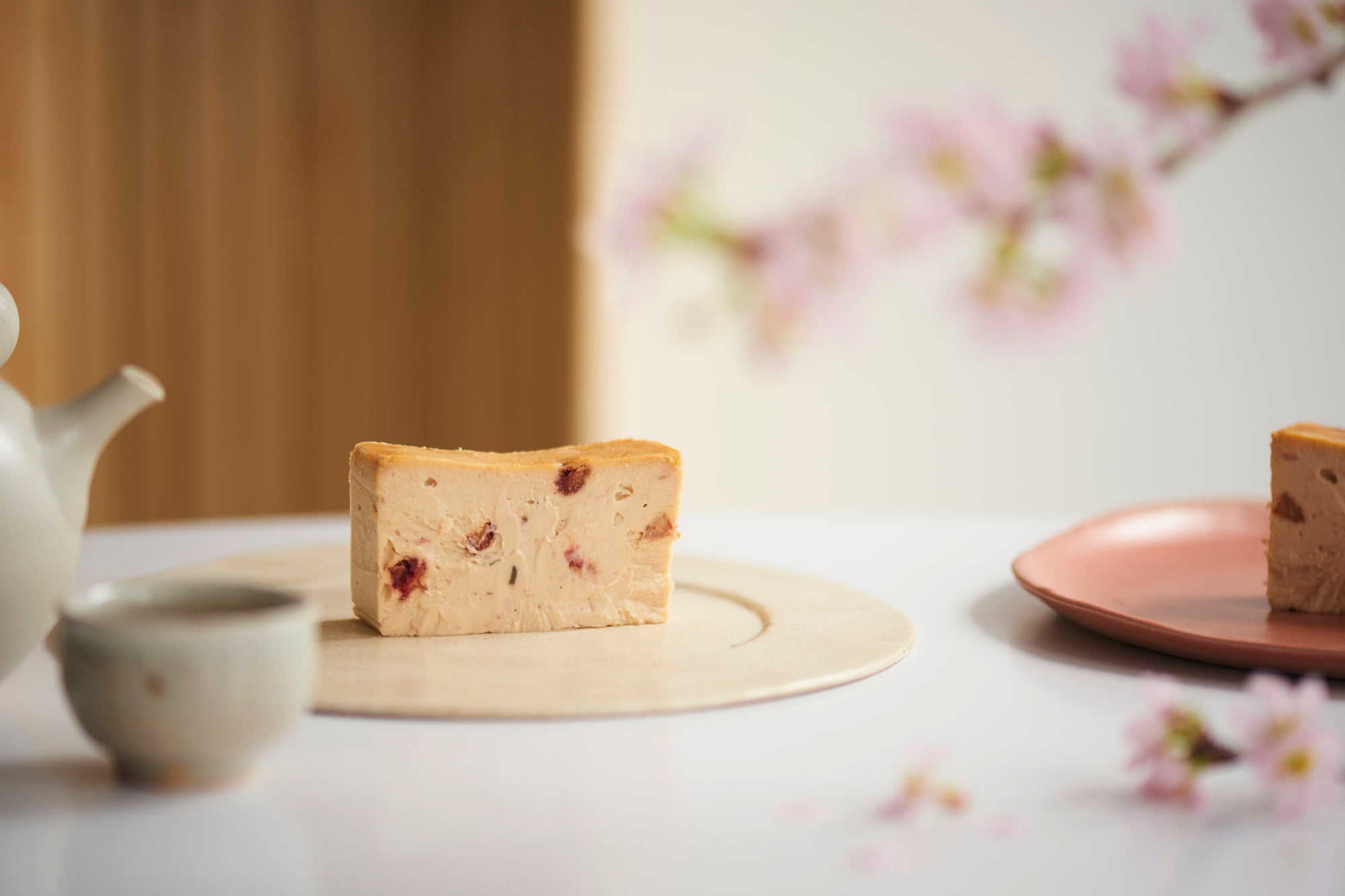 Mr. CHEESECAKE sakura strawberry