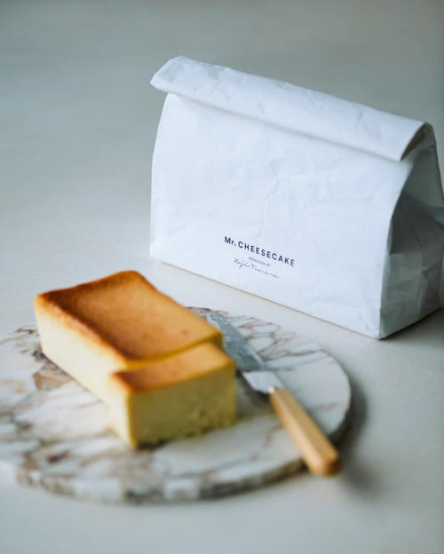 Mr. CHEESECAKE with Cooler Bag