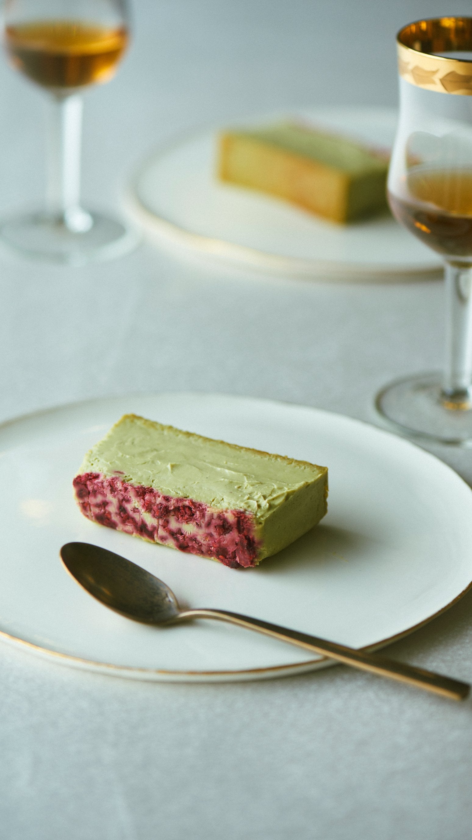 Mr. CHEESECAKE pistachio raspberry