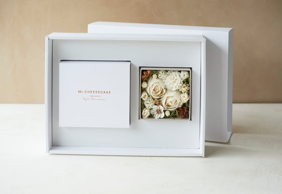 Mr. CHEESECAKE assorted 4-Cube Standard & Flower Box