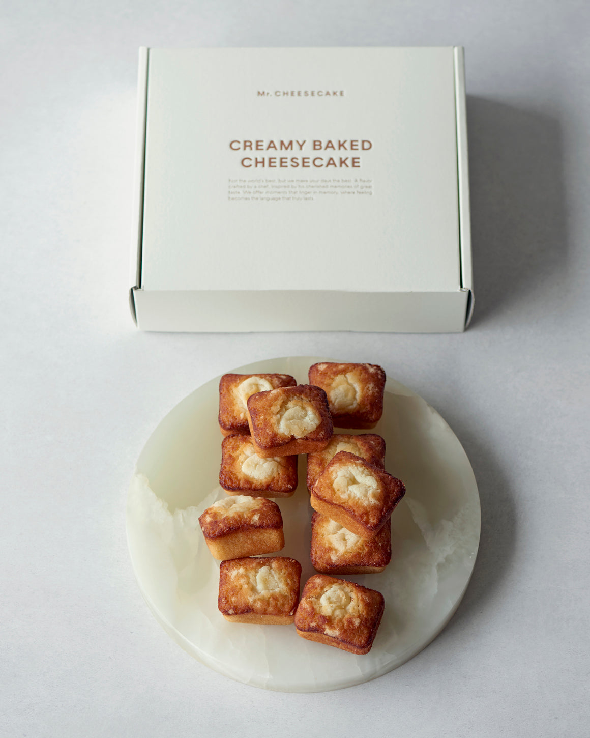 CREAMY BAKED CHEESECAKE（10個入り）