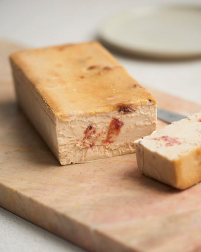 Mr. CHEESECAKE sakura strawberry