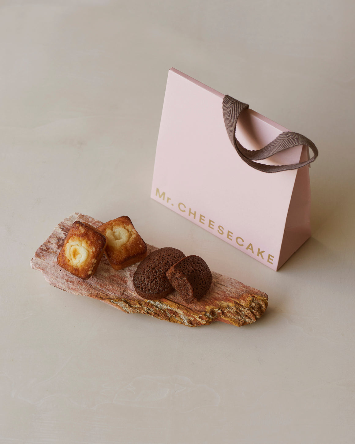 CREAMY BAKED CHEESECAKE & FINANCIER Cacao（4個入り）