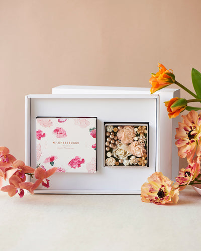 Mr. CHEESECAKE assorted 4-Cube Bloom & Flower Box