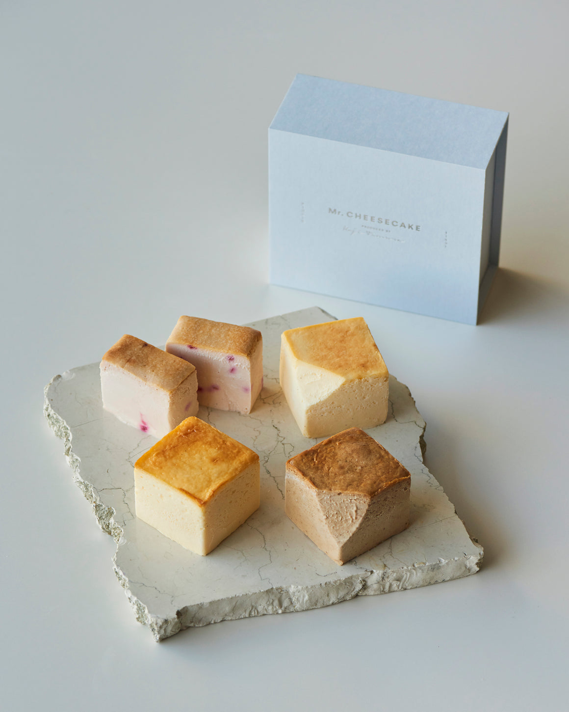 Mr. CHEESECAKE assorted 4-Cube Silk