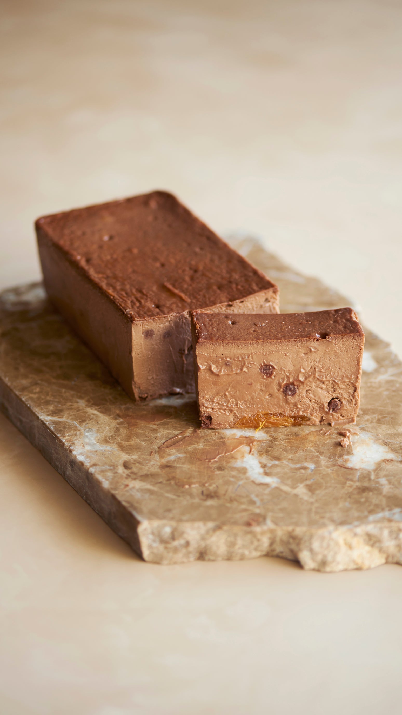 Mr. CHEESECAKE BROWN milk