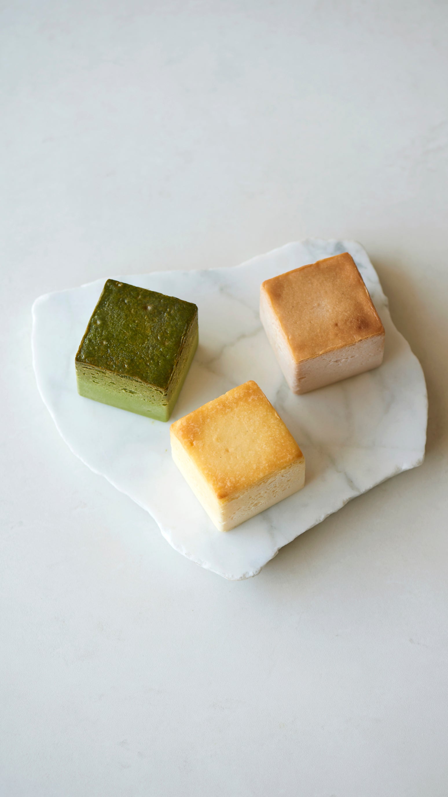 Mr. CHEESECAKE assorted 3-Cube Box Standard