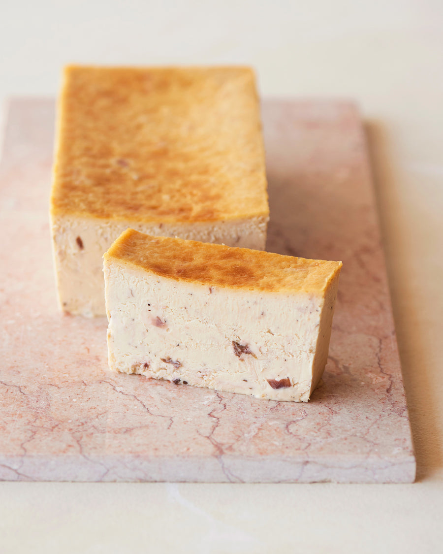 Mr. CHEESECAKE Sakura Tohobijin