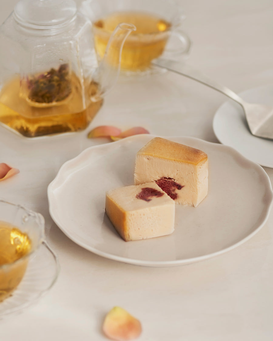 Mr. CHEESECAKE assorted 3-Cube Box HLT