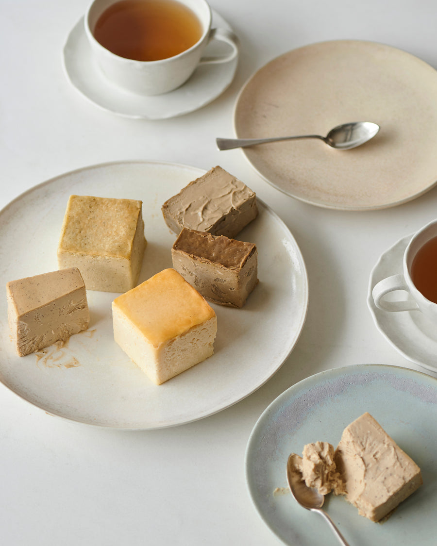 Mr. CHEESECAKE assorted 4-Cube Box Tea Collection