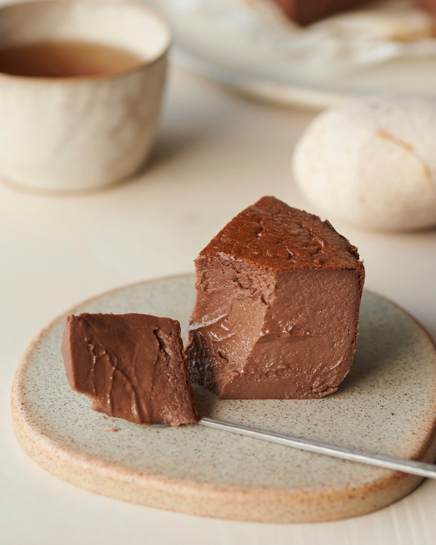 BASQUE CHEESECAKE Cacao & Mr. CHEESECAKE Cafe Mocha