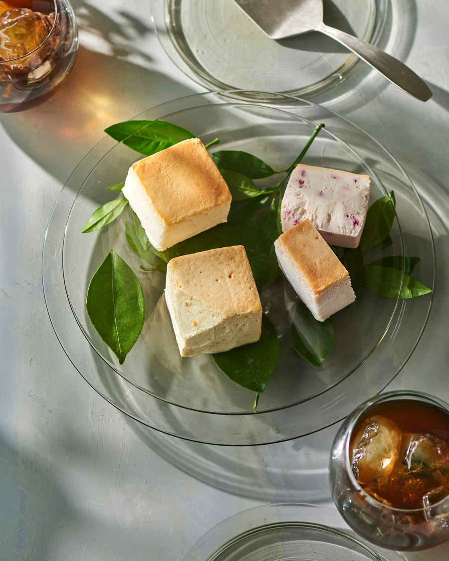 Mr. CHEESECAKE assorted 3-Cube Orange Jasmine