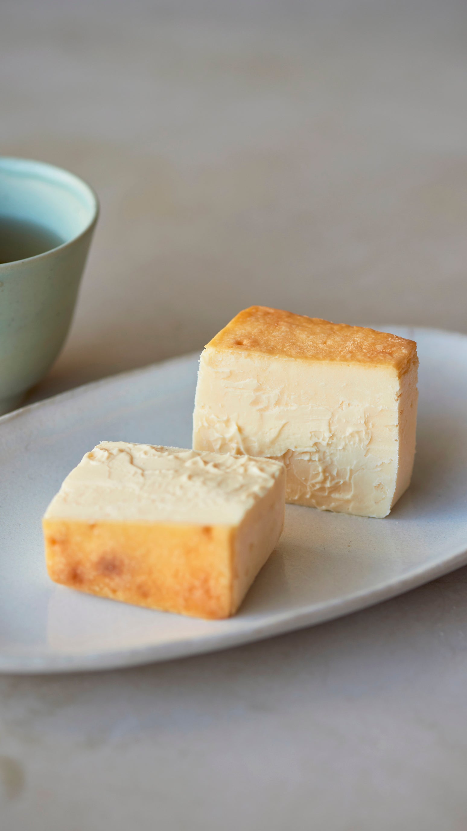 Mr. CHEESECAKE assorted 4-Cube Sweet