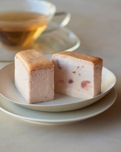 Mr. CHEESECAKE assorted 4-Cube Sweet