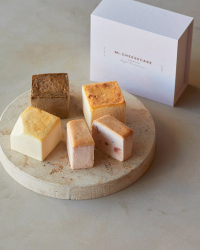 Mr. CHEESECAKE assorted 4-Cube Sweet & Classic / Bag