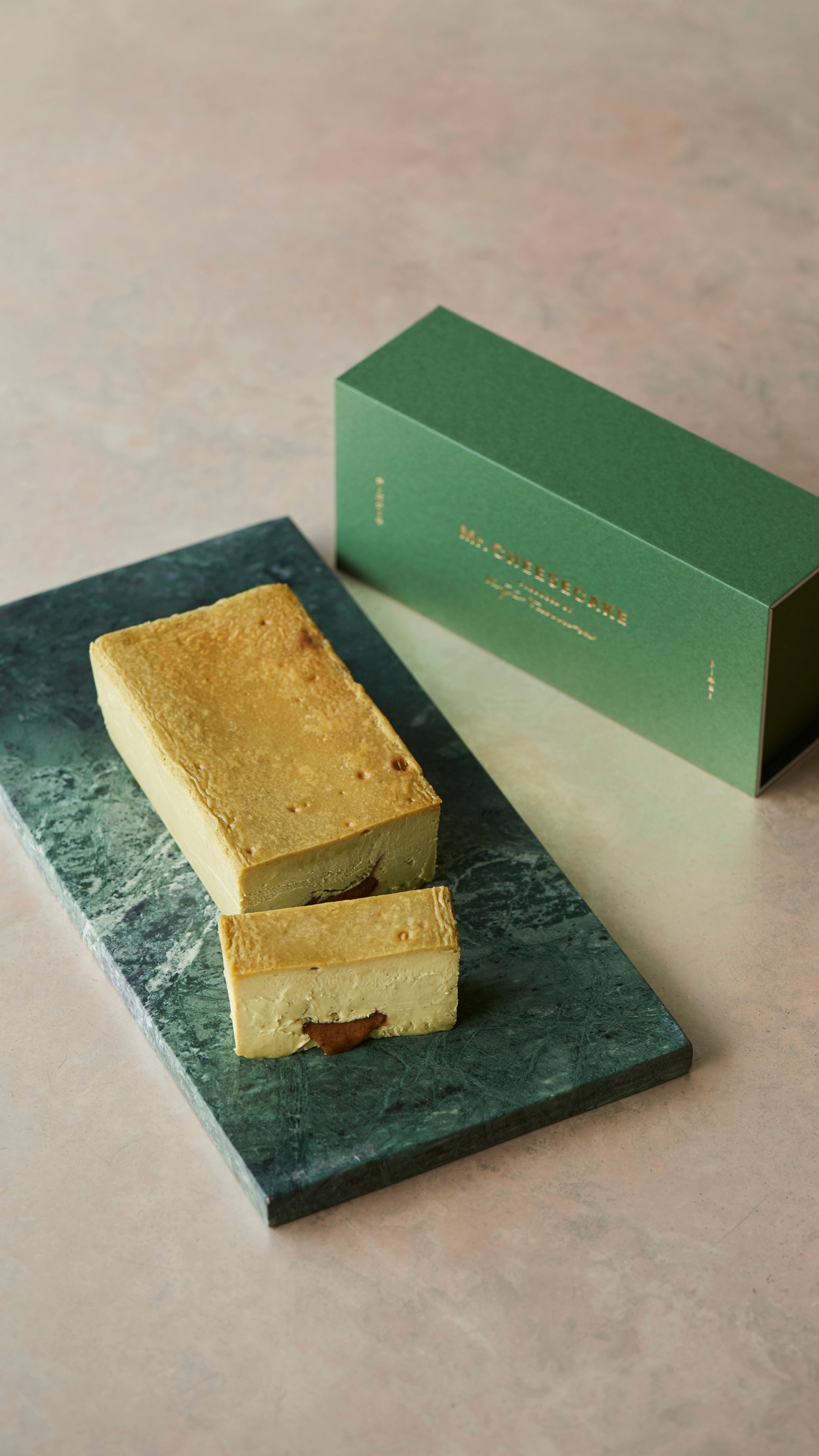 Mr. CHEESECAKE Praline Pistachio