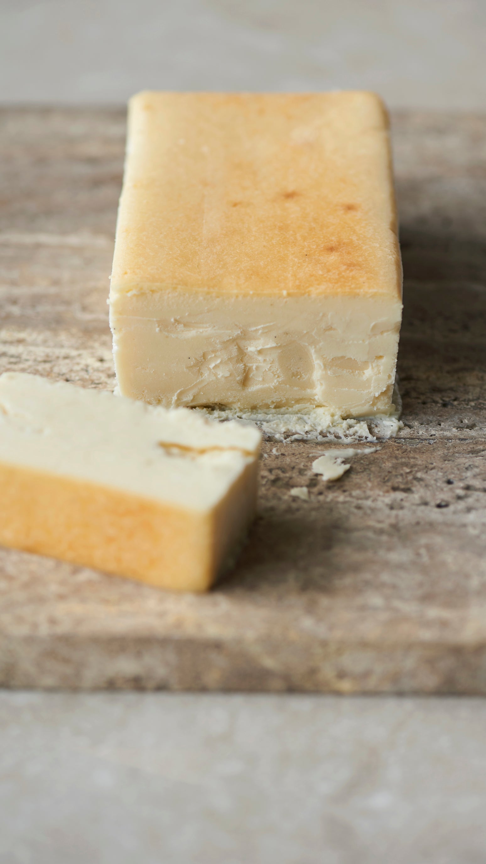 Mr. CHEESECAKE Pineapple Coco