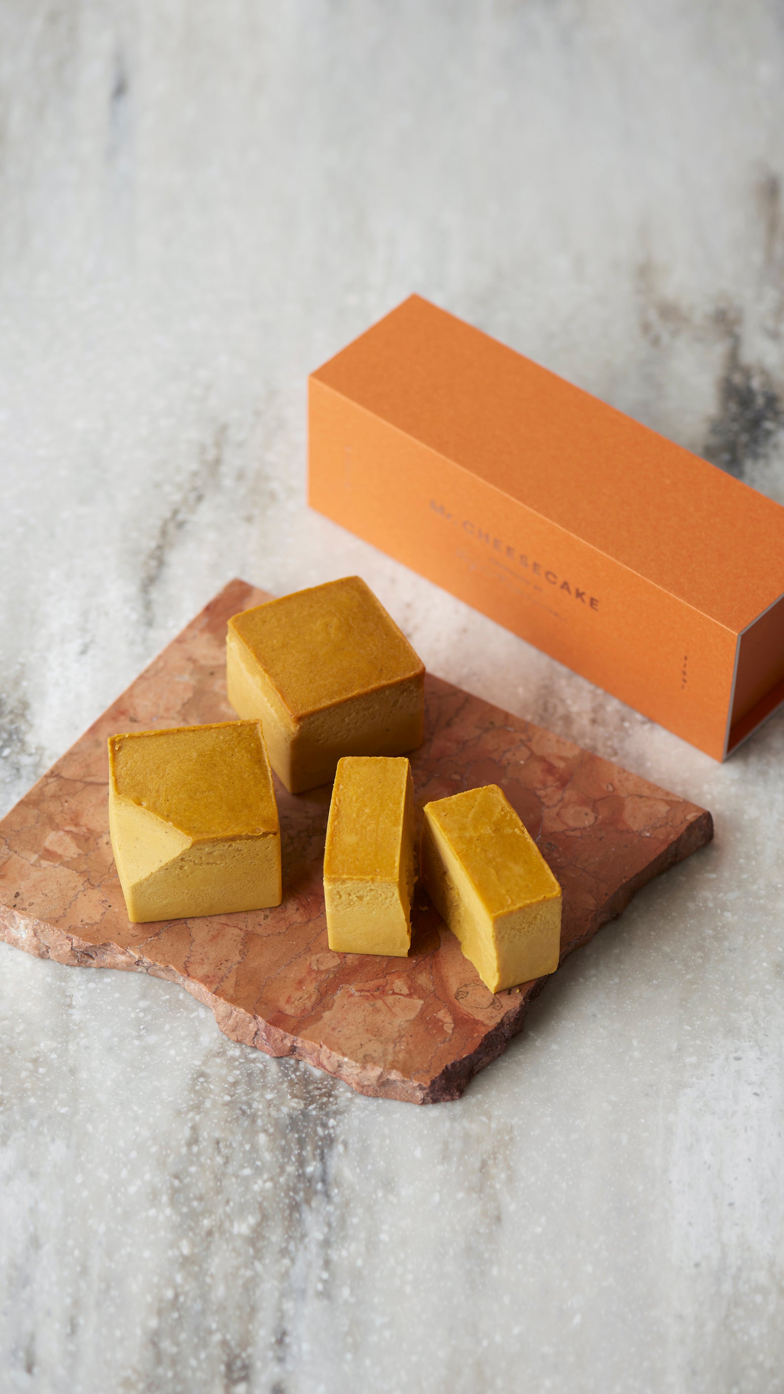 Mr. CHEESECAKE assorted 3-Cube Pumpkin