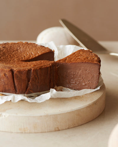 BASQUE CHEESECAKE Cacao & Mr. CHEESECAKE Cafe Mocha