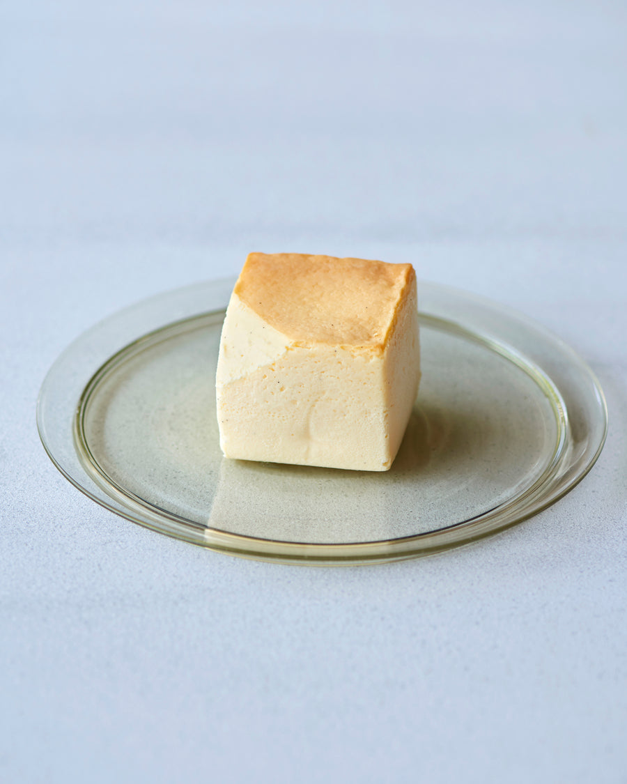 Mr. CHEESECAKE assorted 3-Cube Orange Jasmine
