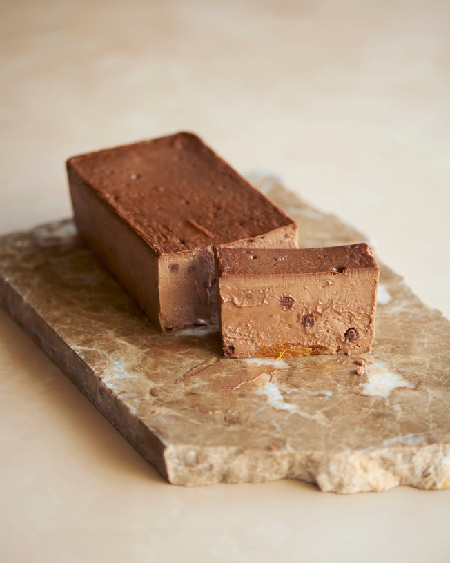 Mr. CHEESECAKE BROWN milk