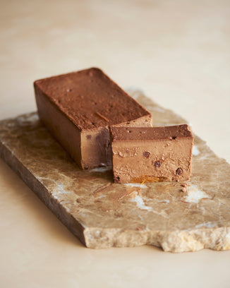 Mr. CHEESECAKE BROWN milk