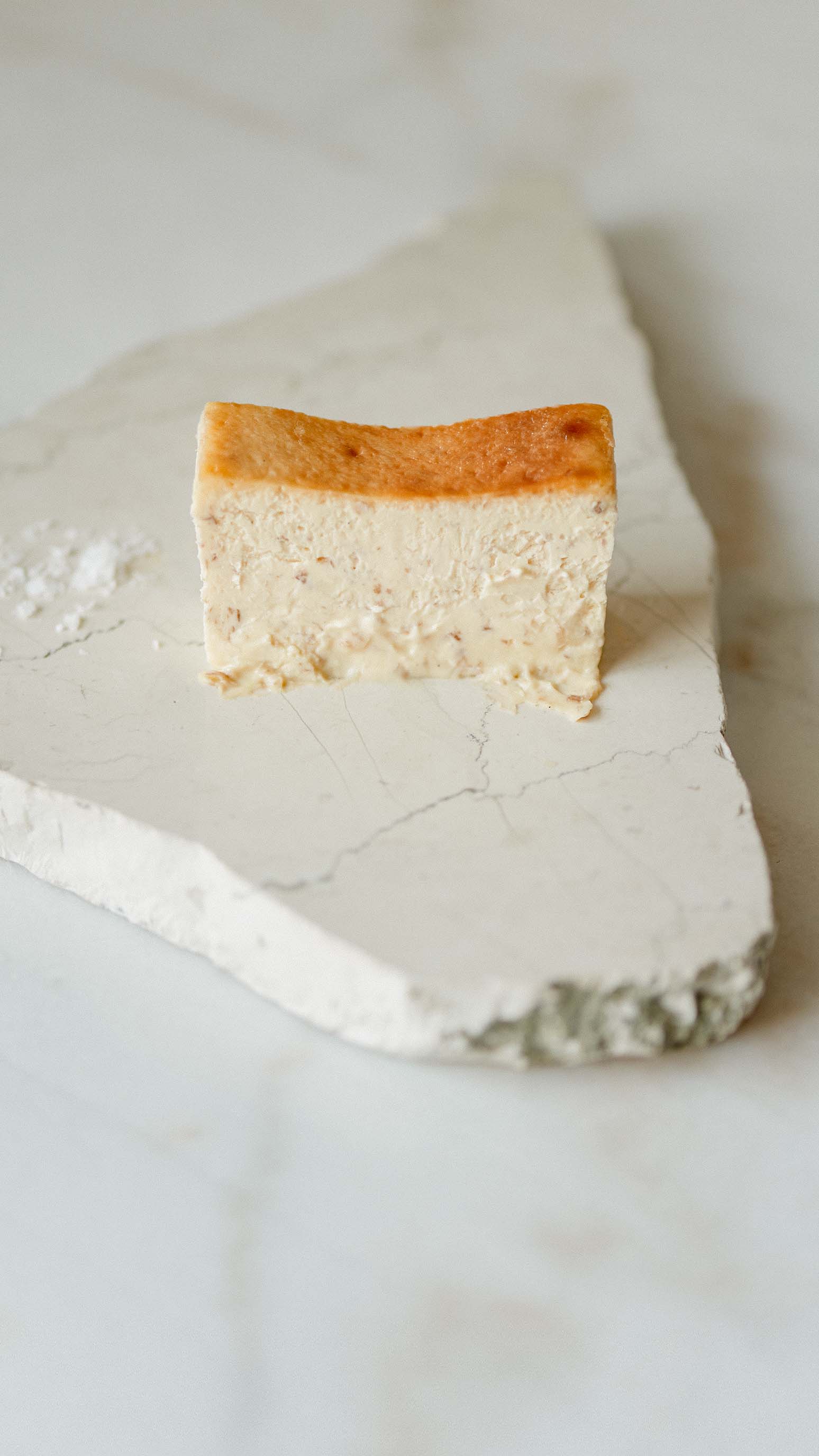 Mr. CHEESECAKE white truffle