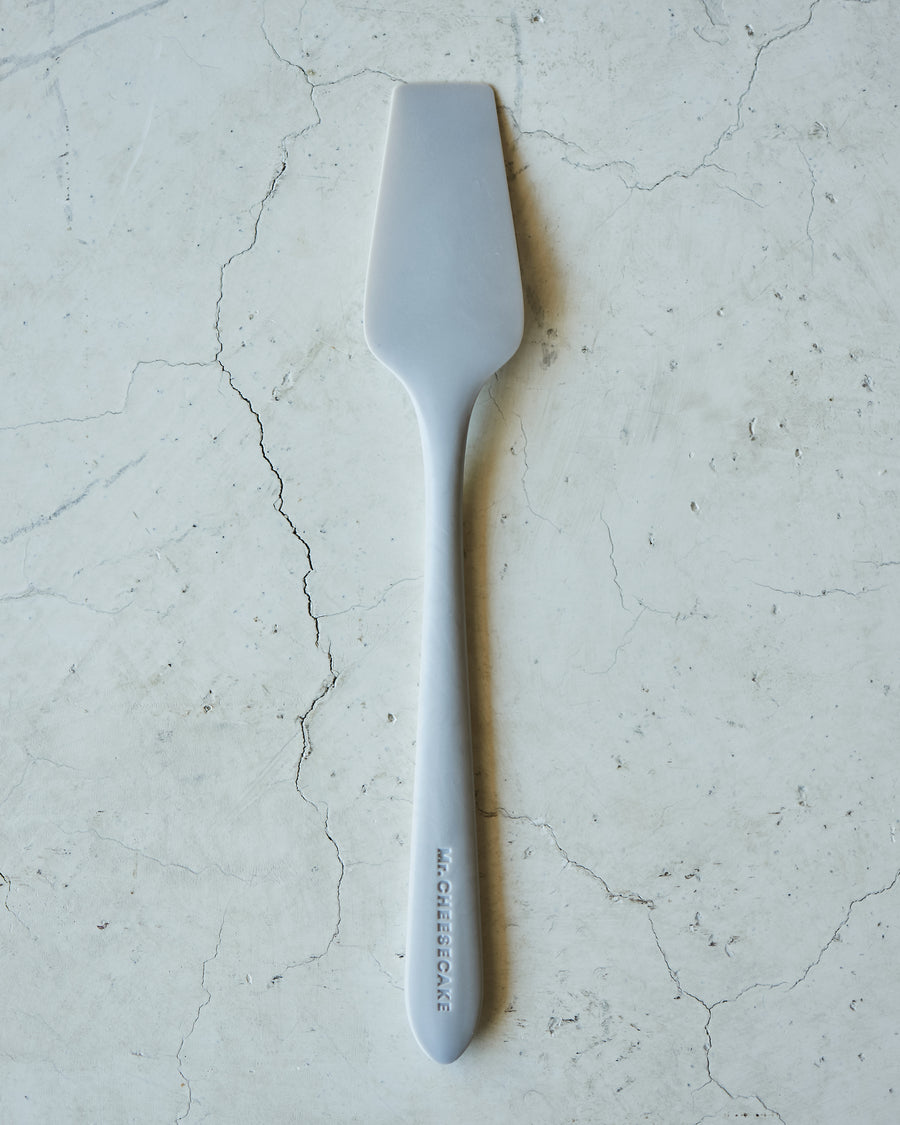 Mr. CHEESECAKE & Spoon