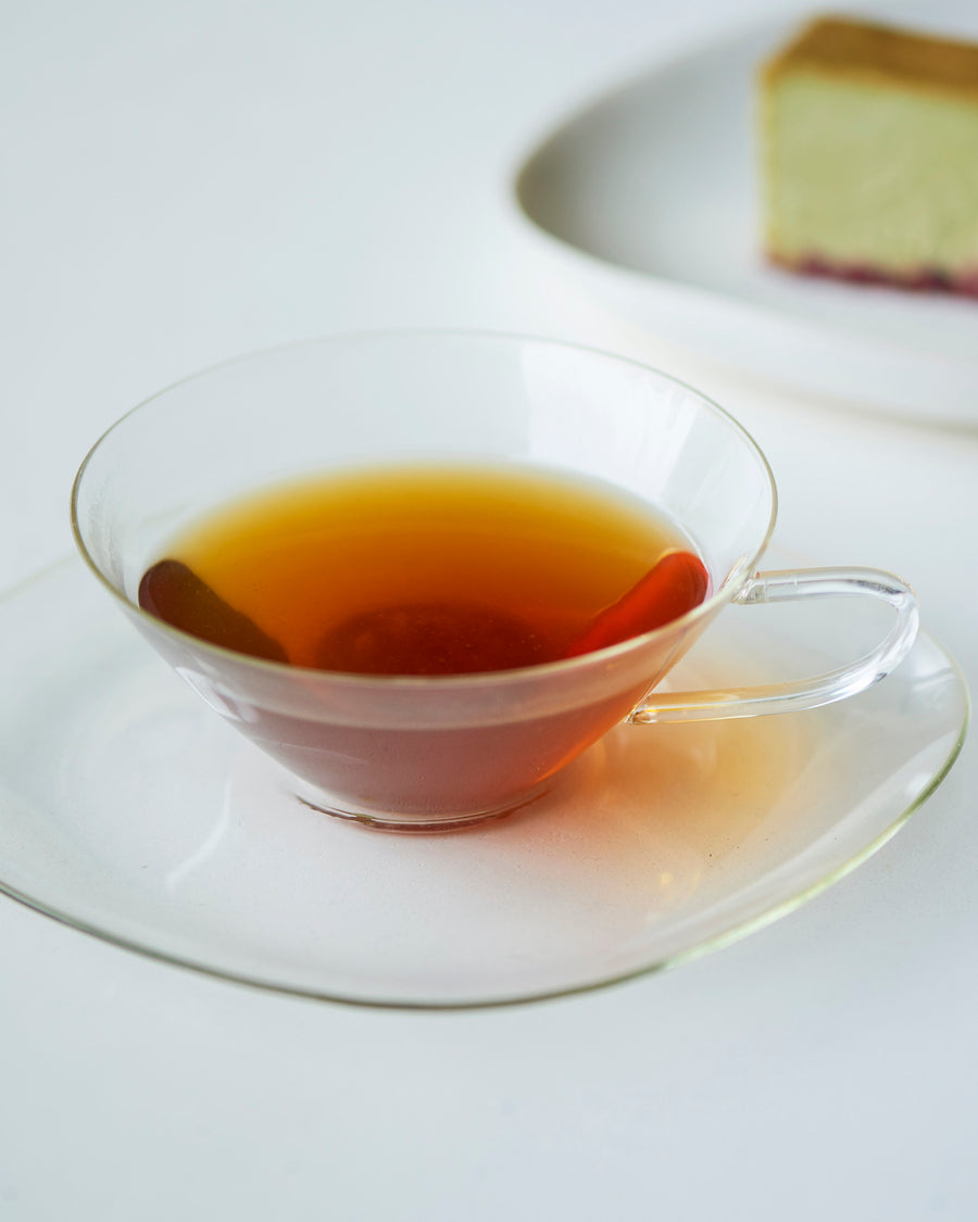 Mr. CHEESECAKE pistachio raspberry & Tea