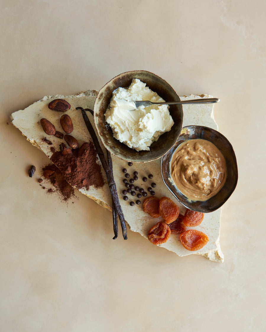 Mr. CHEESECAKE BROWN milk