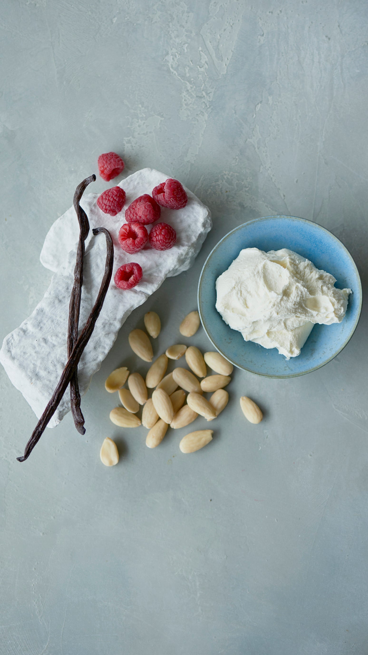 Mr. CHEESECAKE WHITE vanilla