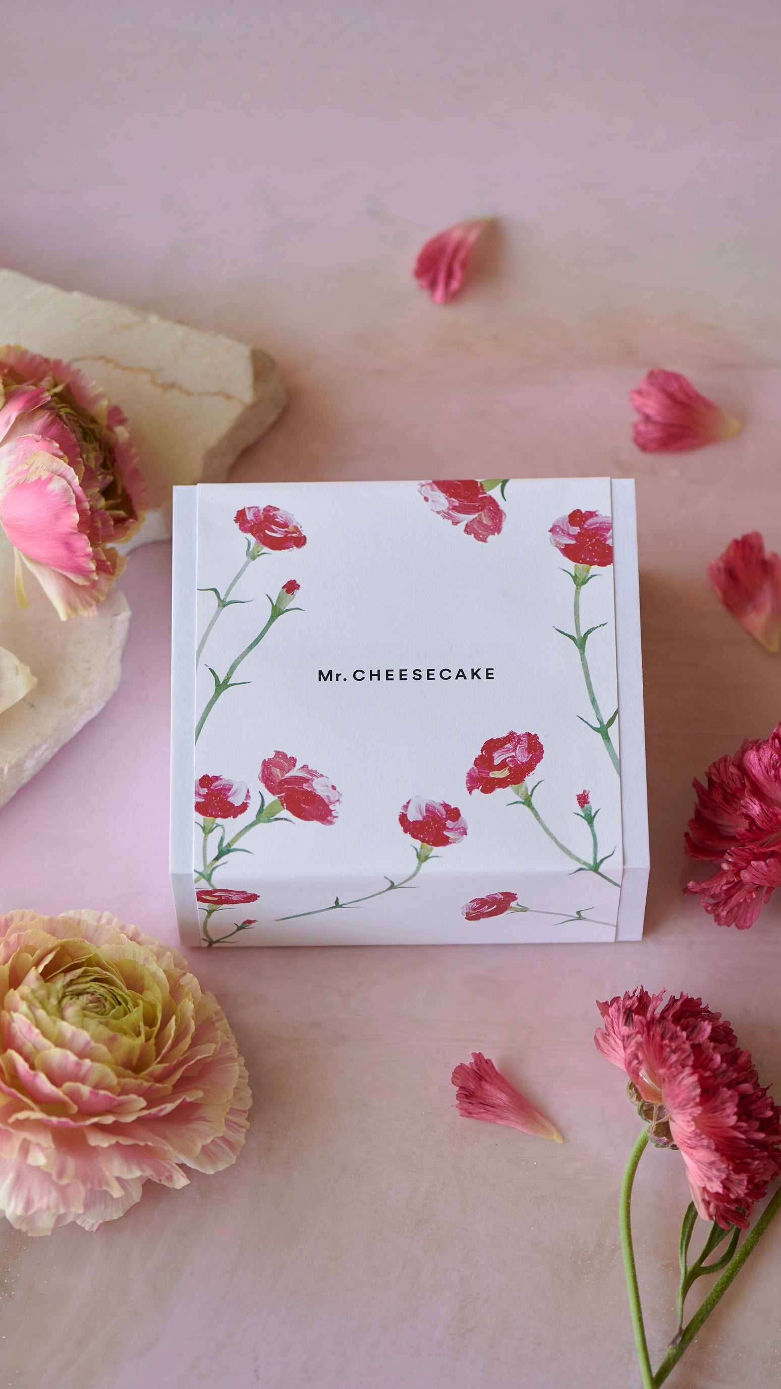 Mr. CHEESECAKE assorted Cube Box 母の日限定ラッピング付き