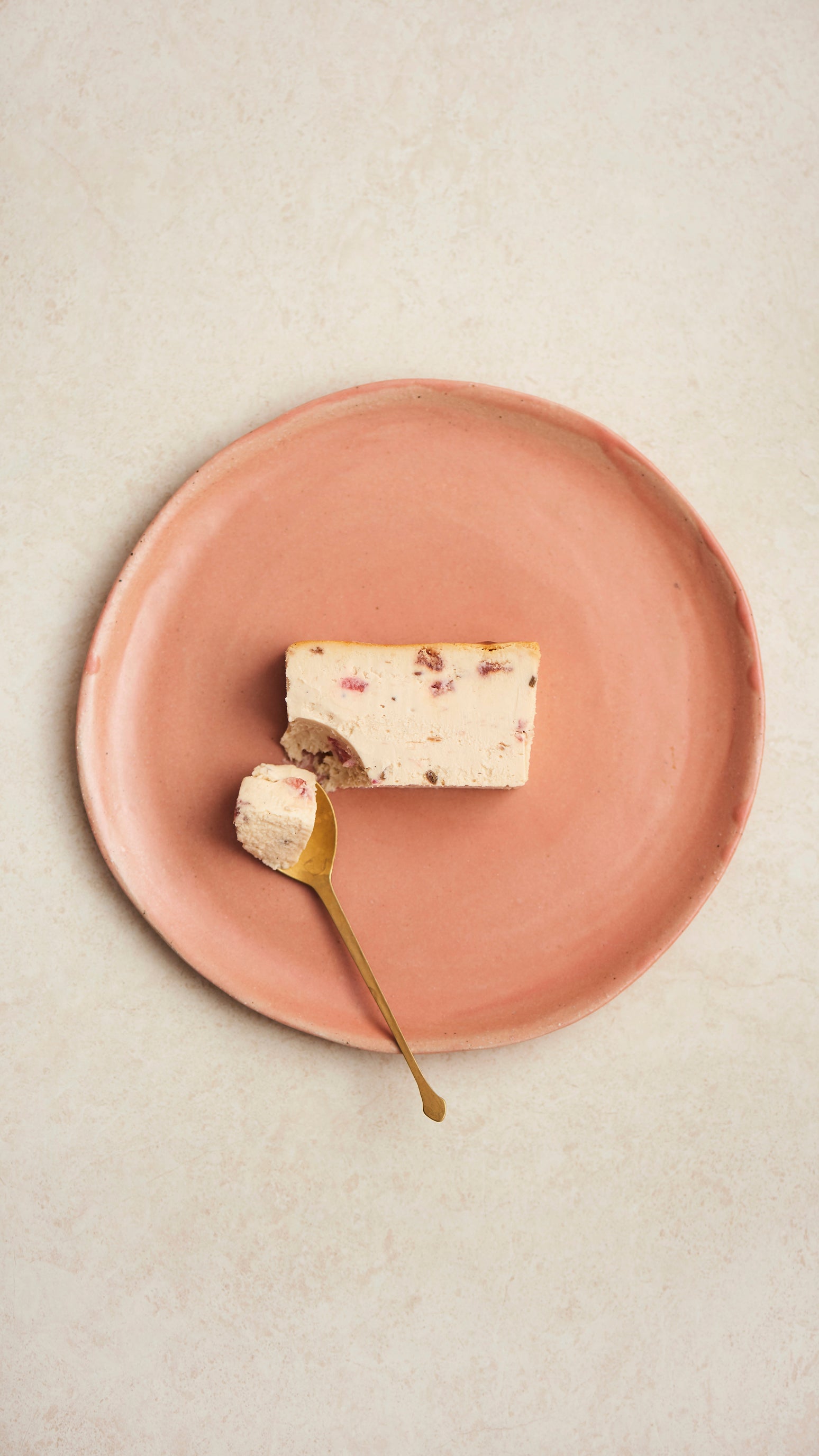 Mr. CHEESECAKE sakura strawberry