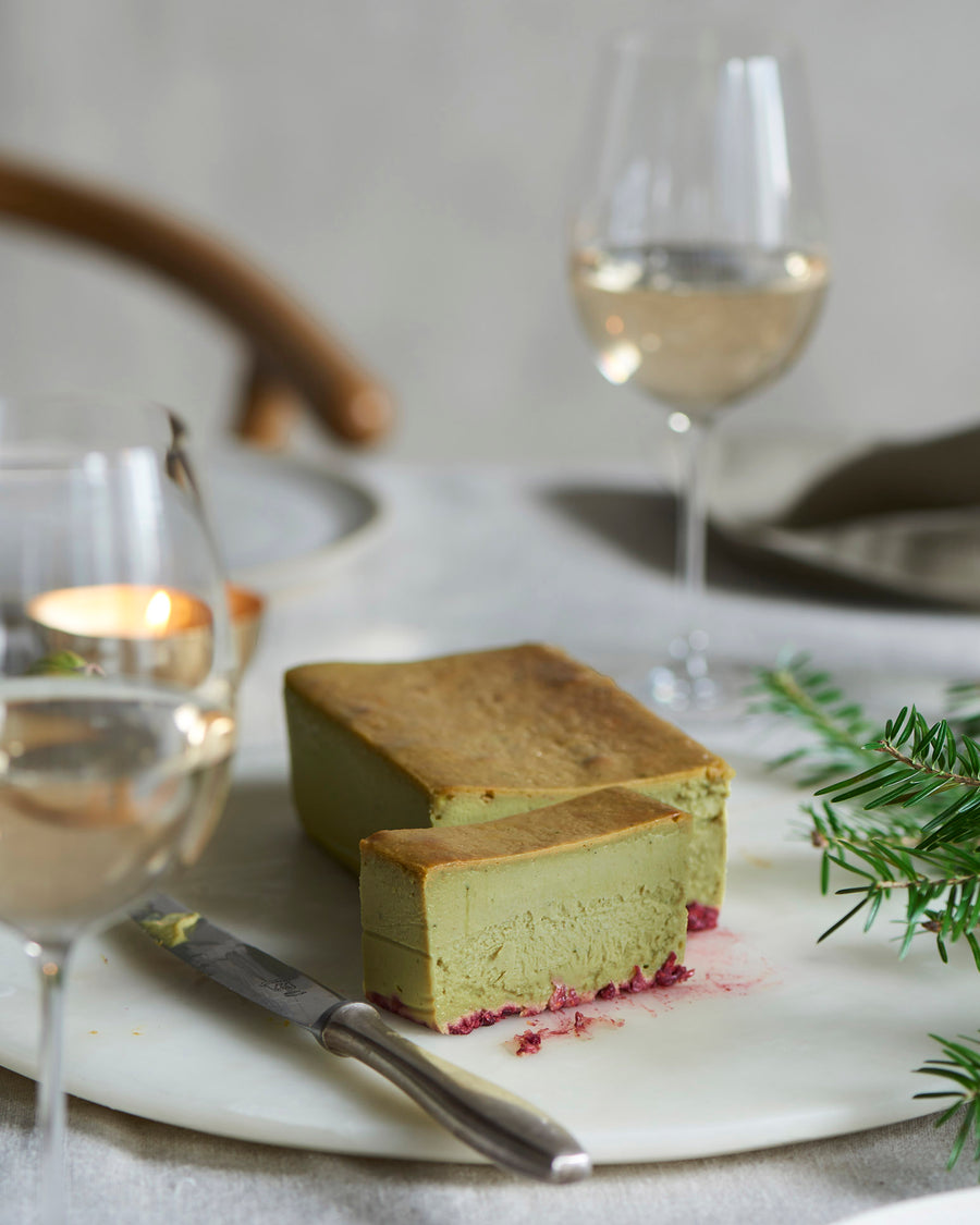 Mr. CHEESECAKE pistachio raspberry