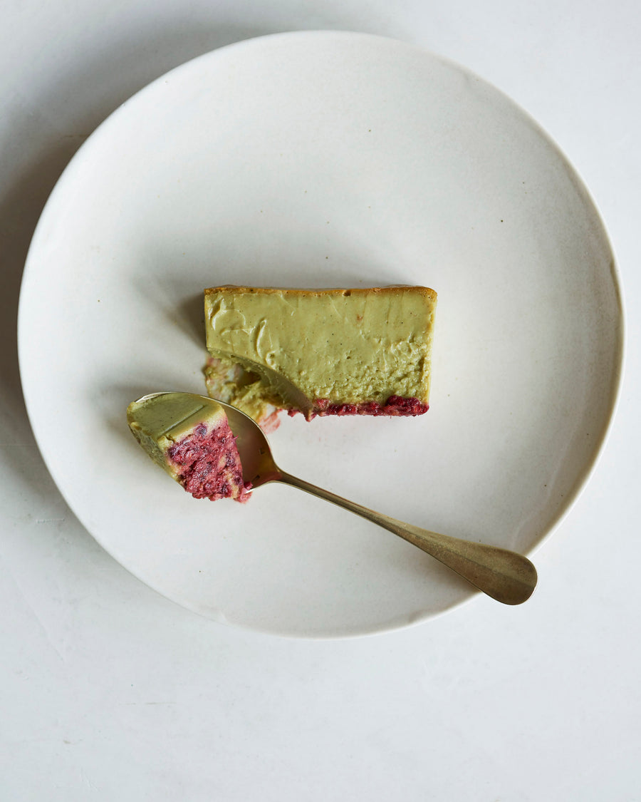 Mr. CHEESECAKE pistachio raspberry